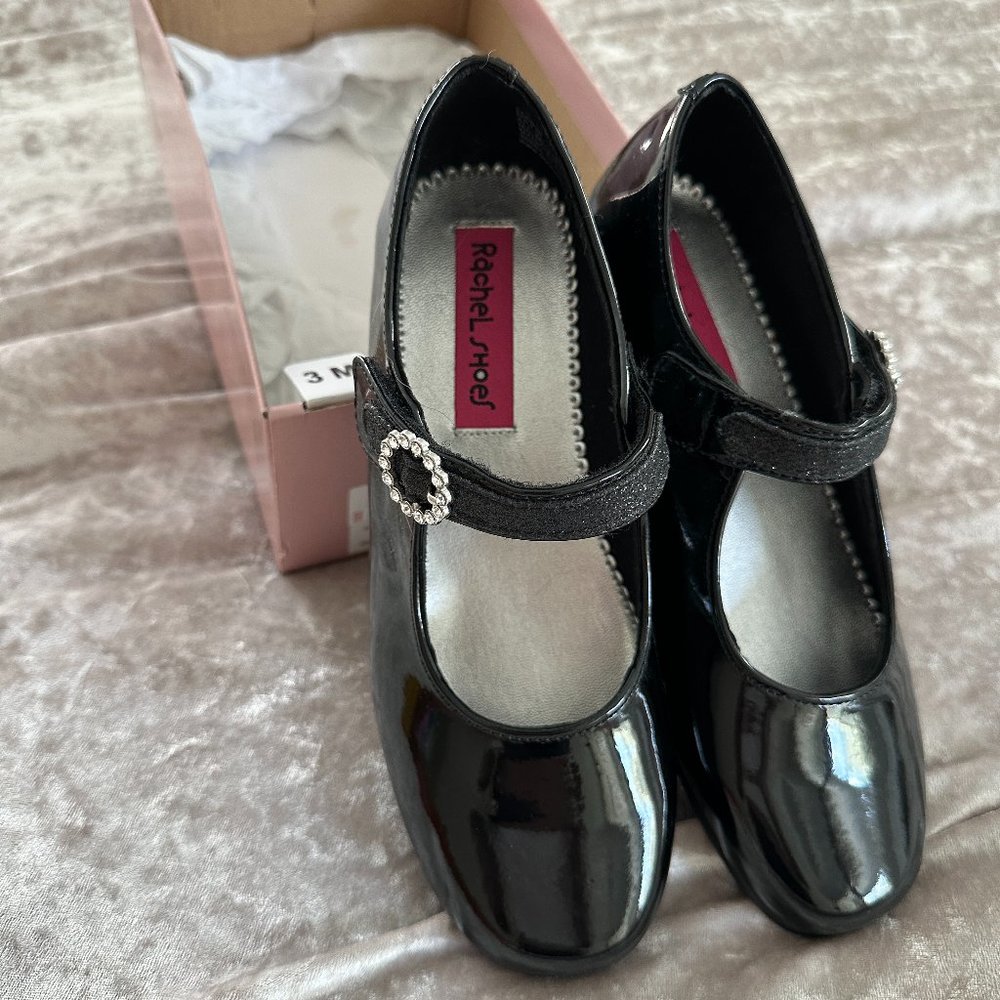 Girls dress shoes size 3
